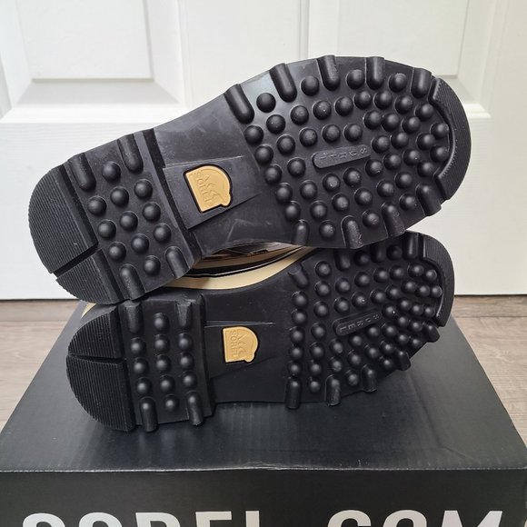 Sorel Caribou Winter Snow Boots New in Box Size 6 - Picture 6 of 7